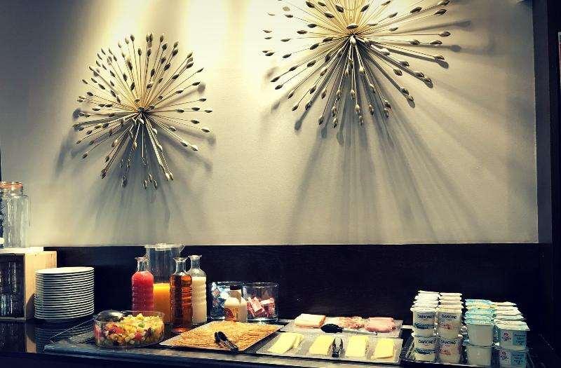 莱斯销加兰茨小酒馆公寓酒店 图尔内菲乌勒 餐厅 照片